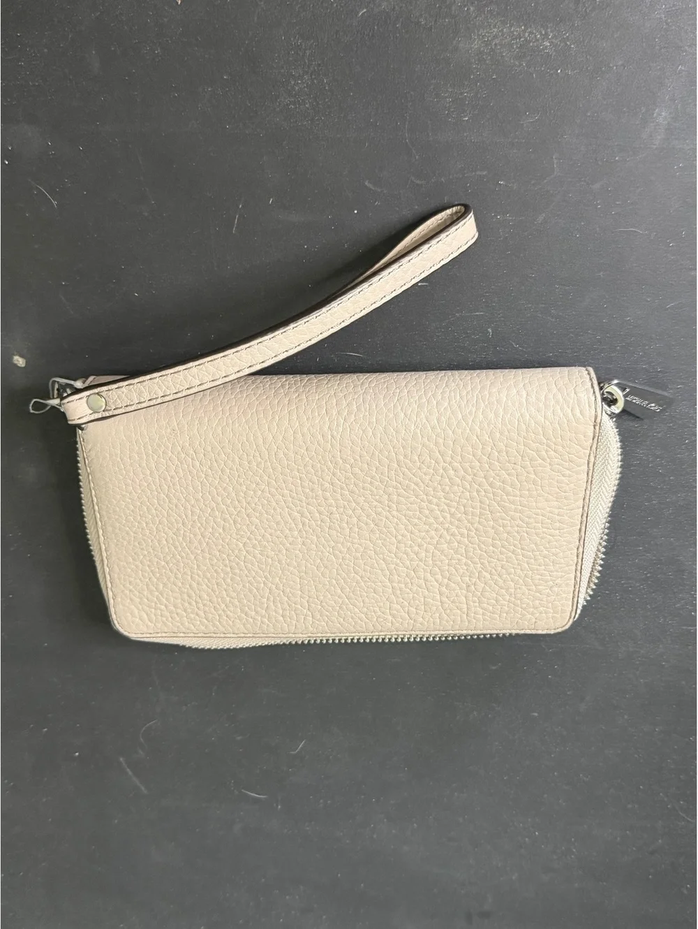 Women's Wallet | Michael Kors pebbled leather wristlet | Cement | Medium